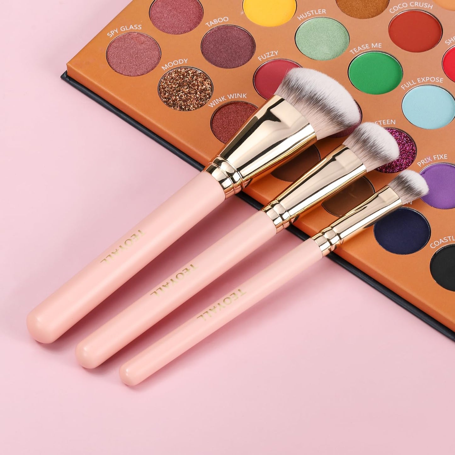 Under-Eye Concealer Brush